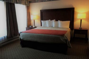 Copy of Deluxe King Bedroom